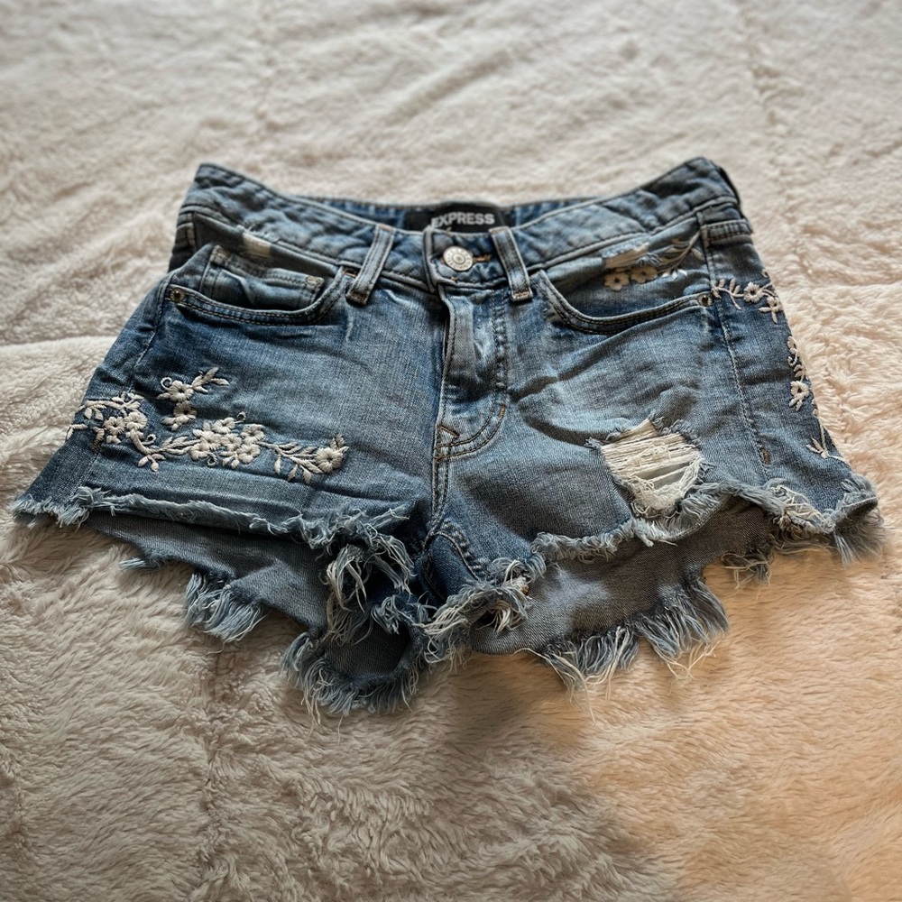 Express shorts